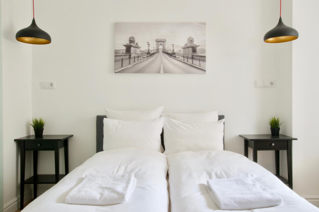 Luxury Apartment By Hi5 - Regiposta Boedapest Buitenkant foto